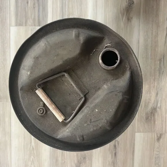 1940s Vintage 5 Gallon Metal Gas Can w/Handle Auto Advertising Collectible - Picture 5 of 6